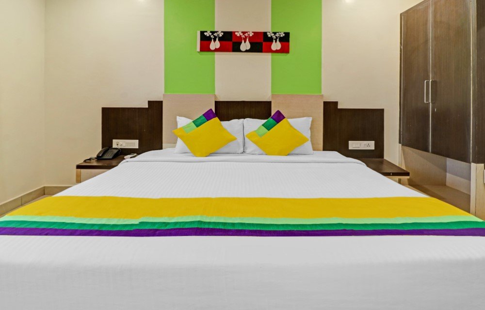Deluxe Twin Room in Kanuru Image