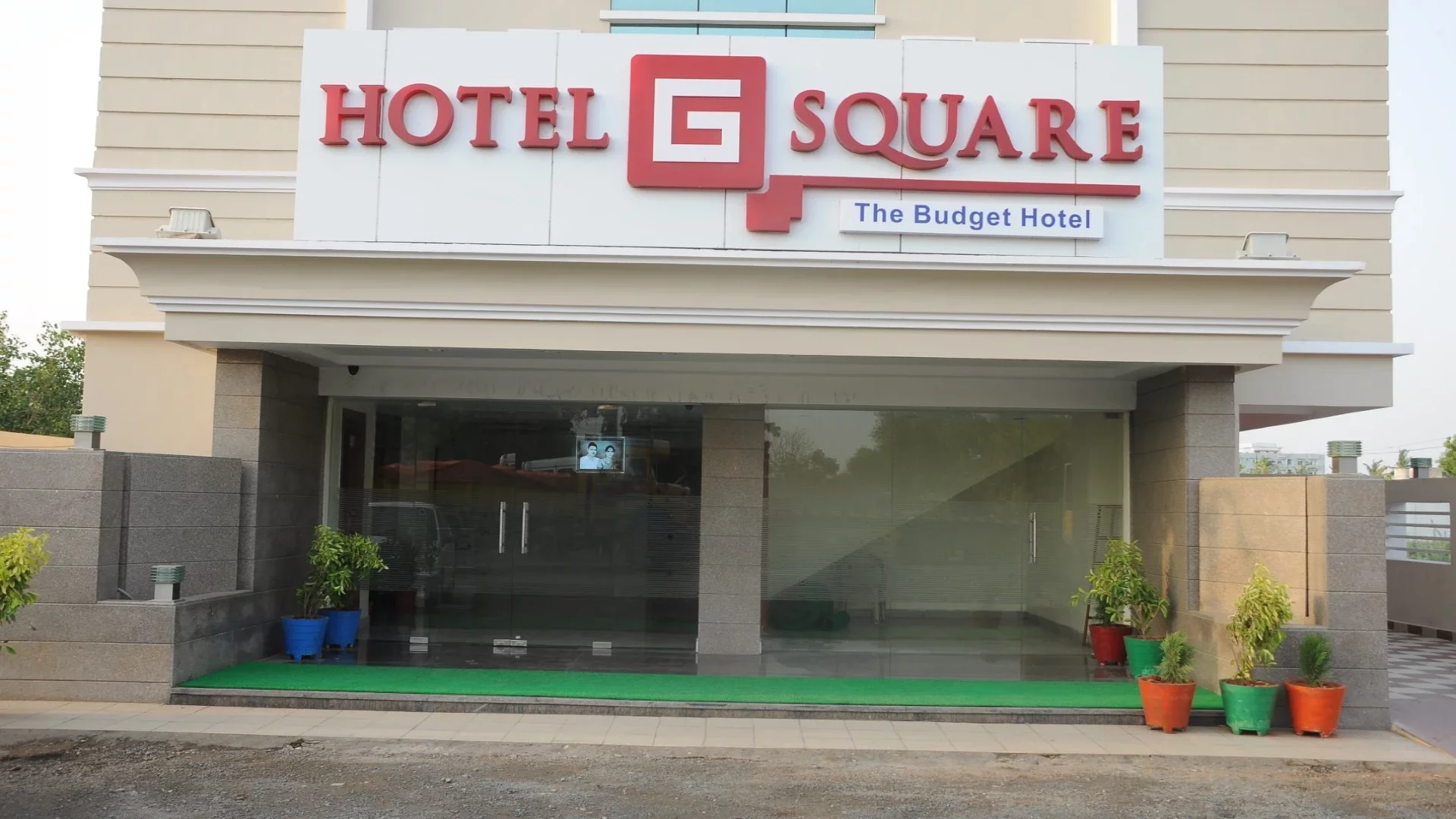 Hotels G Square